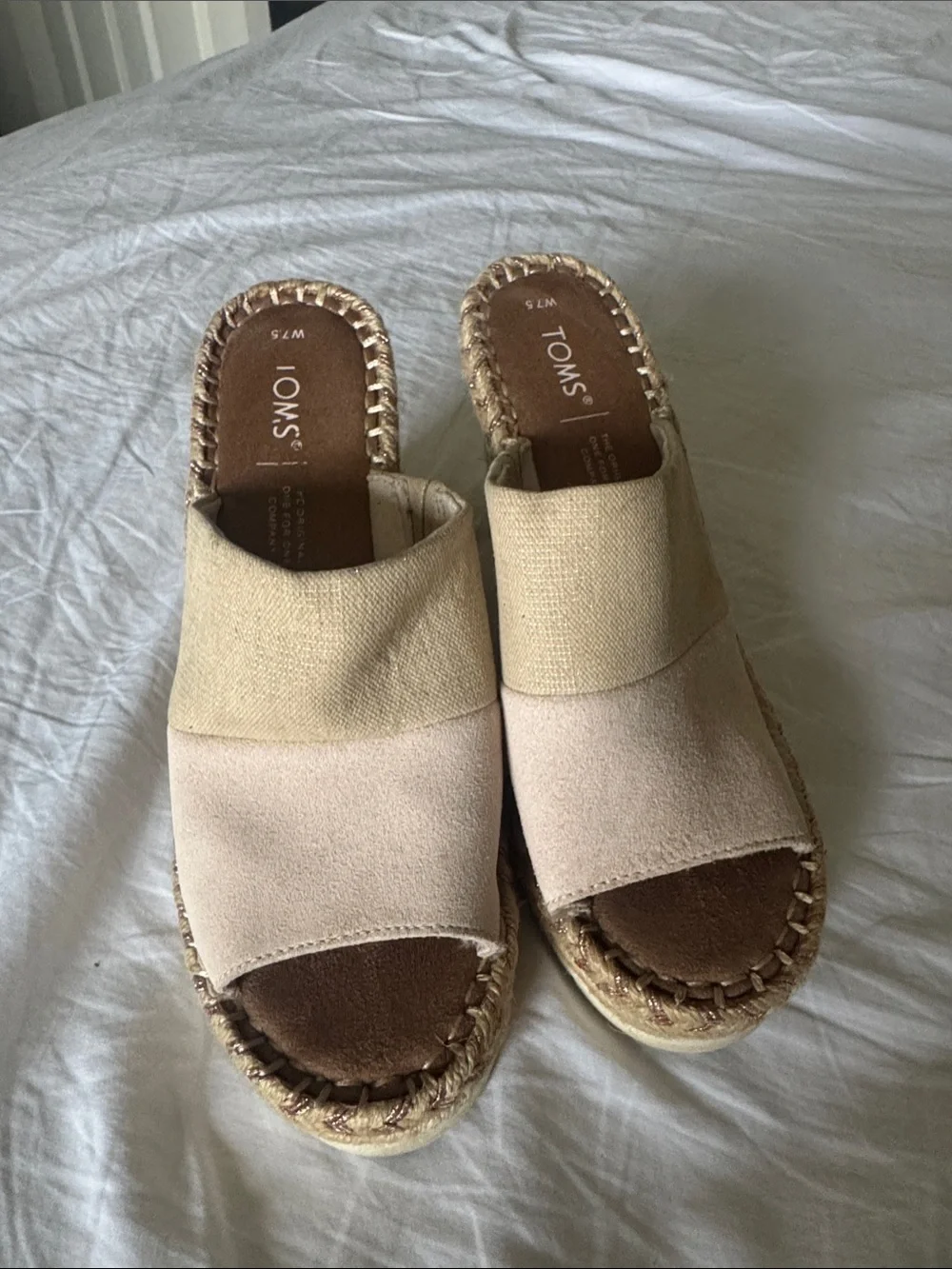 TOMS Two-Tone Beige and Light Pink Espadrille Slide